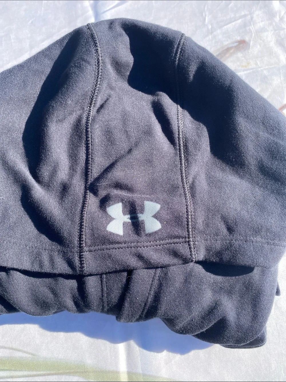 Under Armour YXL Soft Long Sleeve Pullover Hoodie with Logo